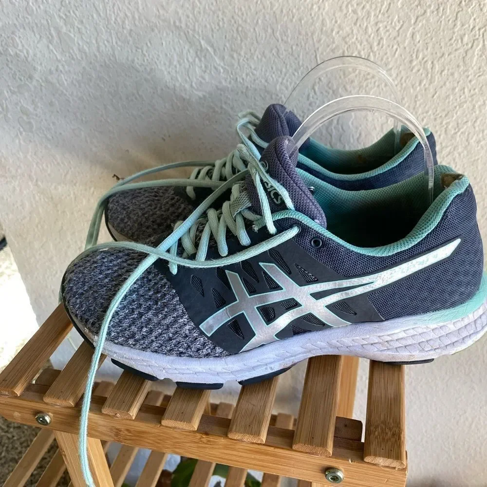 ASICS‎ - Picture 5 of 8